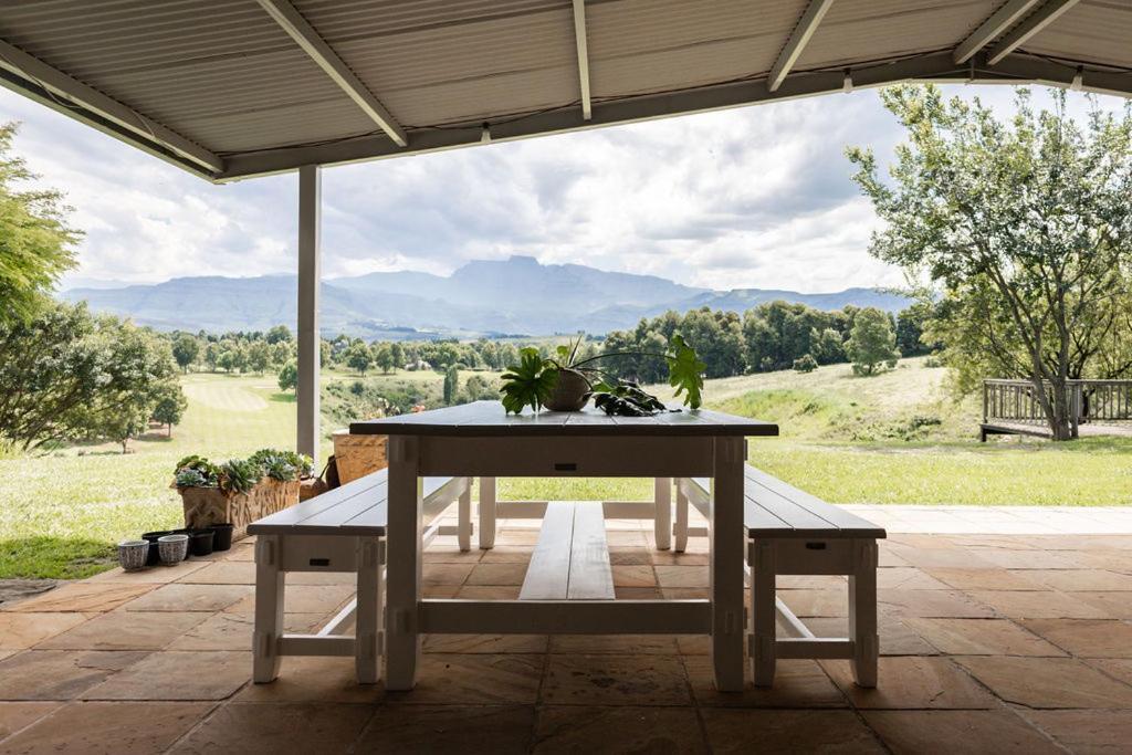 Porterfield Guest House, Champagne Valley Exteriér fotografie